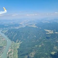 Flugwegposition um 12:52:09: Aufgenommen in der Nähe von Gemeinde Spitz, 3620, Österreich in 2133 Meter